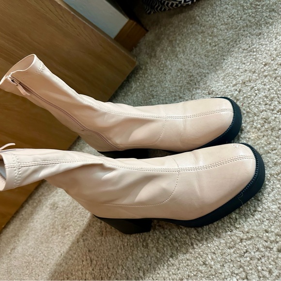 Lulus | Hughes Mid-Calf Platform Stretch Boot in Almond, size 8.5US - Picture 2 of 10